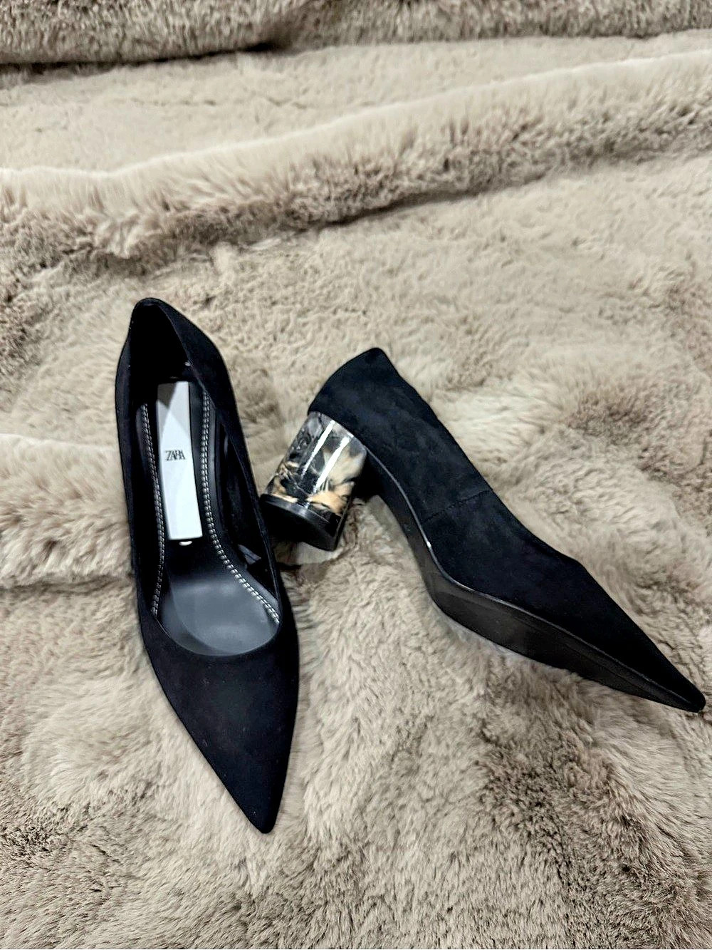 Zara Pointed Toe Sculptural Heel Pumps in Black Like New - Picture 2 of 5